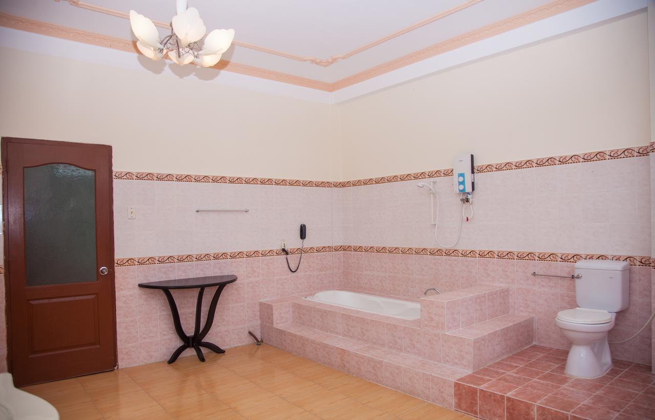 Dream Palace Hotel Хошимин Екстериор снимка